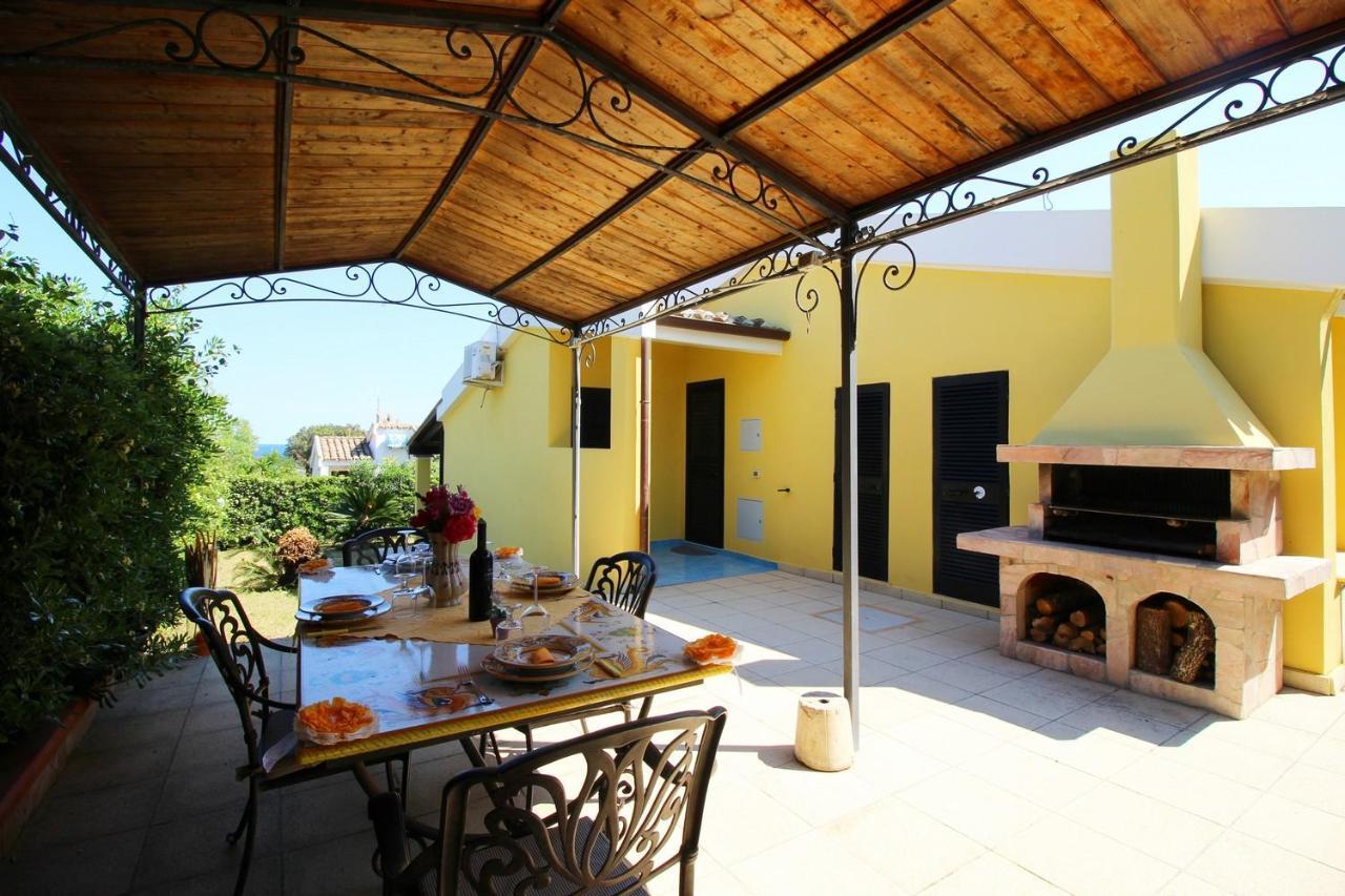 Villa Azzurra Nel Centro Di Costa Rei Exterior photo